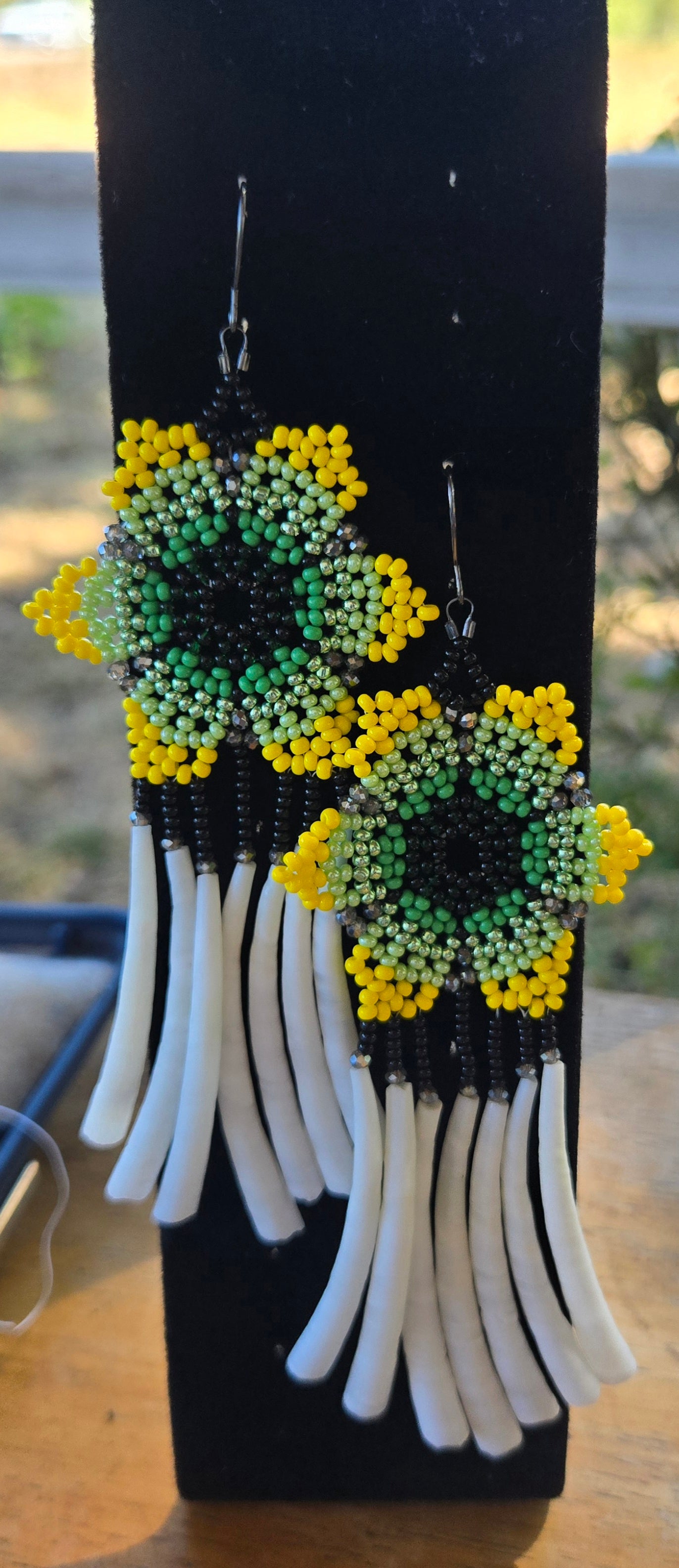 Beaded Flowers w/ Dentalium